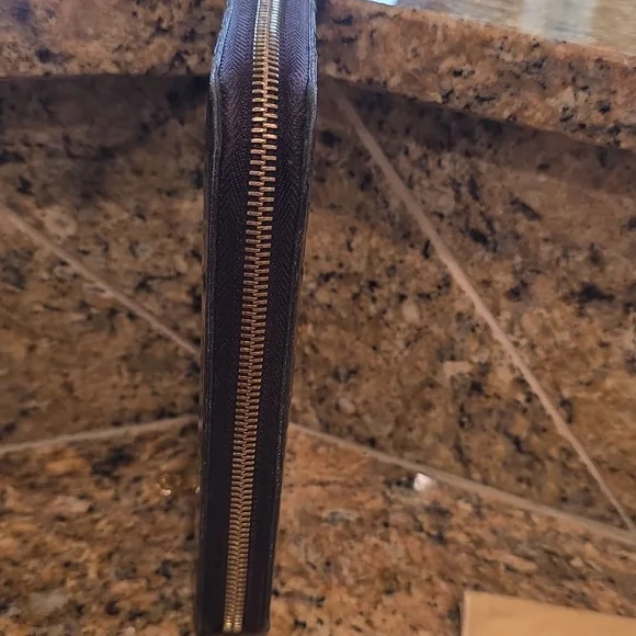 Louis Vuitton Dark Purple Vernis Zippy Wallet - Picture 11 of 17